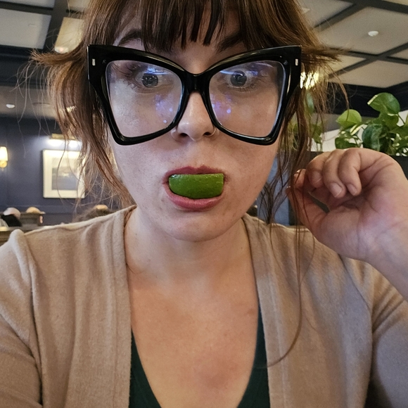 Mostly Chicos & Banana Republic - Picture 4 of 11